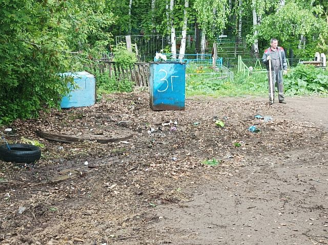 Вывоз мусора с кладбища в п. Минино в 2024 году.